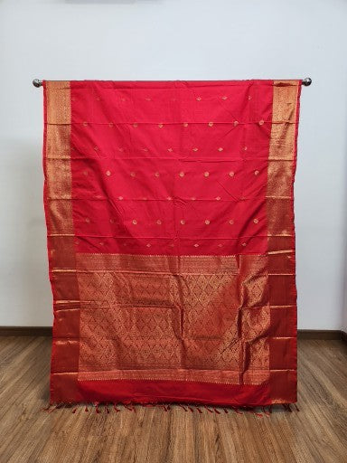 Red Semi Kaanchi Saree with Gold Zari & Small Butta Design