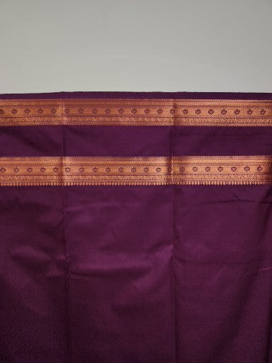 Green Semi Kaanchi Saree with Copper Zari & Small Butta Design