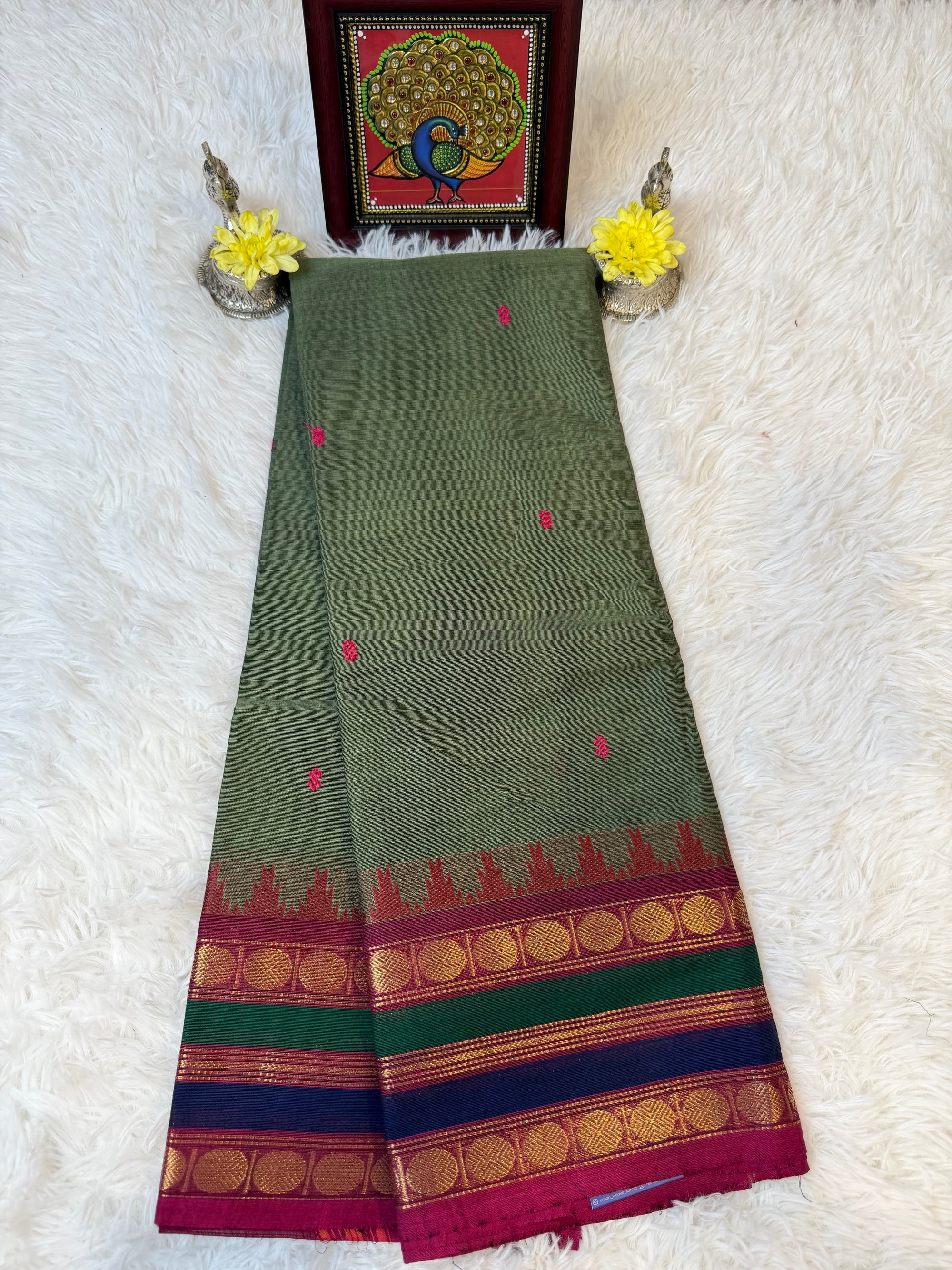 100 Counts Khaki Green Dual Tone Kanchi Cotton Saree w Small Butta