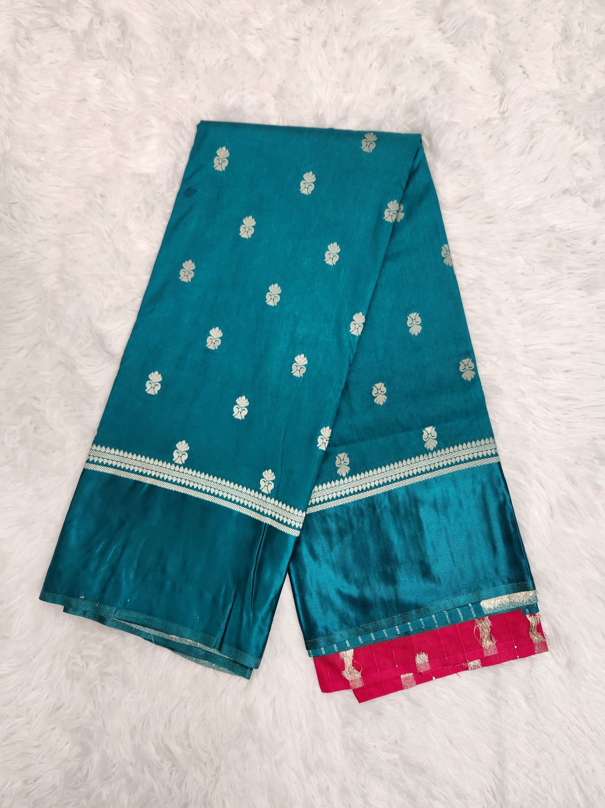 Red Soft Silk Saree with Copper Zari & Small Butta Design