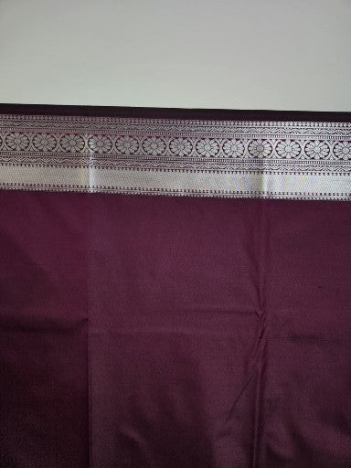 Sandal Yellow Semi Kaanchi Saree with Sliver Zari & Small Butta Design - Urban Weave Sarees