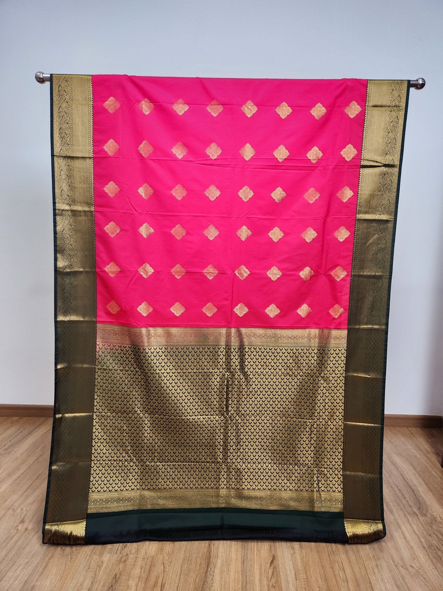 SEMI KAANCHI 70 - Urban Weave Sarees