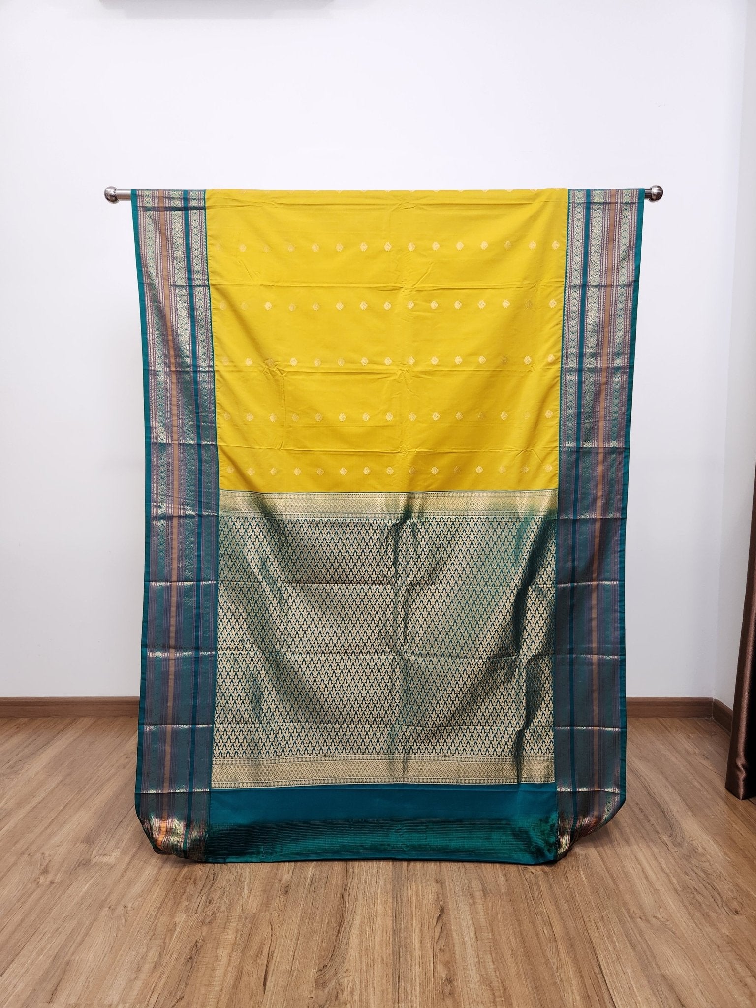 SEMI KAANCHI 75 - Urban Weave Sarees