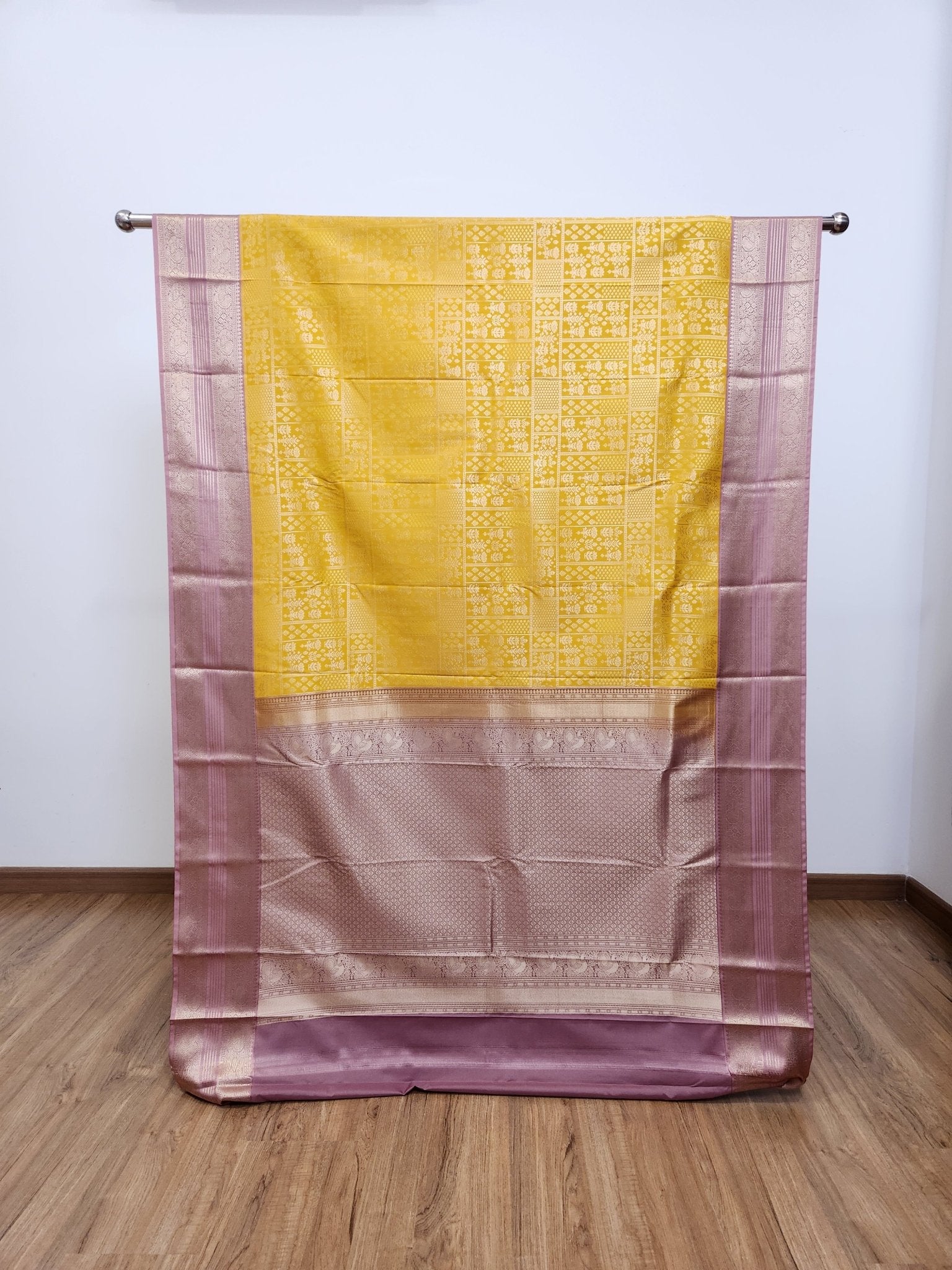 SEMI KAANCHI 92 - Urban Weave Sarees